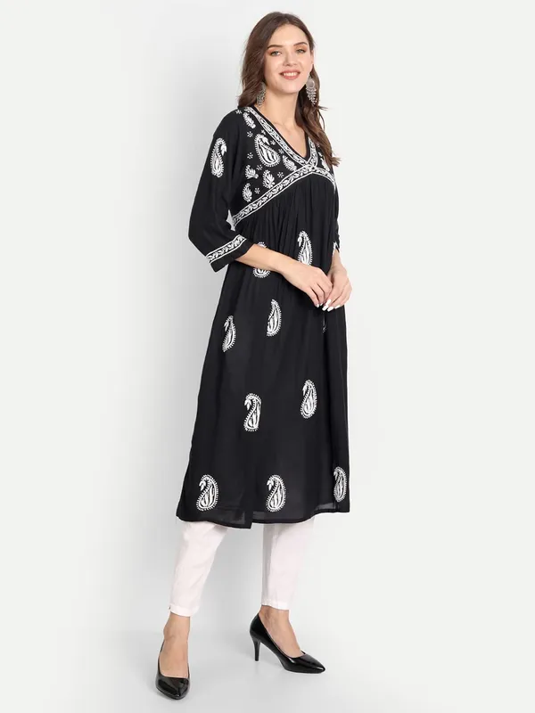 Charismatic_Black_Lucknow_Chikankari_Hand_Embroidered_Anarkali_Kurta_Cotton