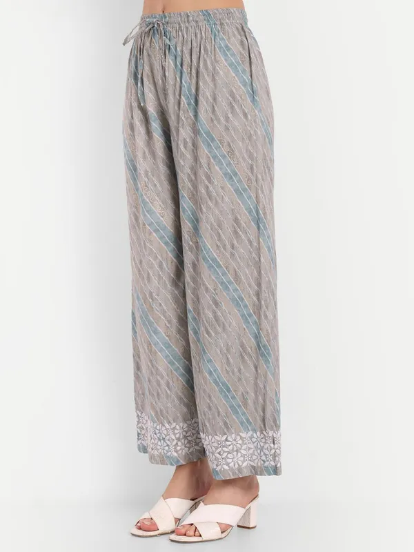 Grey_Lucknowi_Chikankari_Hand_Embroidered_Long_Kurti_Palazzo_Set_Rayon_Slub