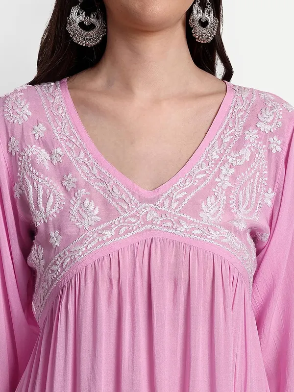 Pretty_Pink_Lucknow_Chikankari_Hand_Embroidered_Anarkali_Kurta_Cotton