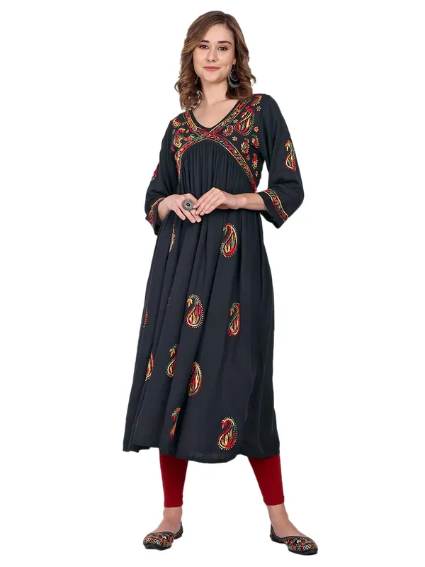 Magical_Black_Lucknow_Chikankari_Hand_Embroidered_Anarkali_Kurta_Cotton