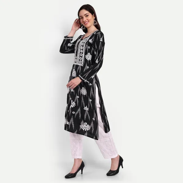 Indiankala4u_Lucknow_Chikankari_Hand_Embroidered_Kurta_Ikat_Cotton