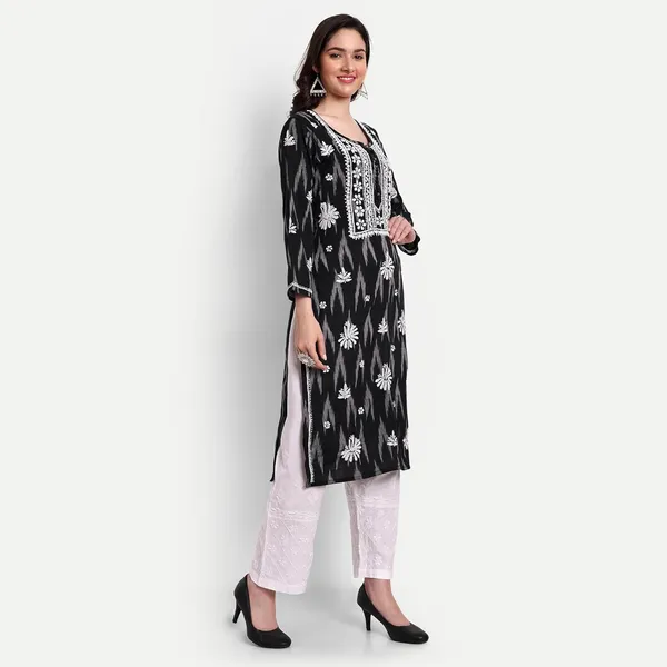 Indiankala4u_Lucknow_Chikankari_Hand_Embroidered_Kurta_Ikat_Cotton