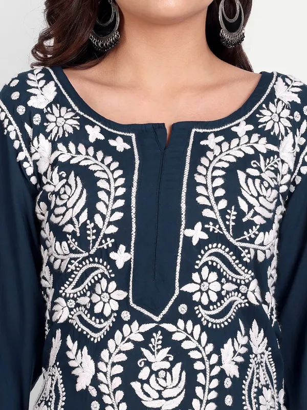 Navy_Blue_Lucknow_Chikankari_Hand_Embroidered_Long_Kurta_Cotton