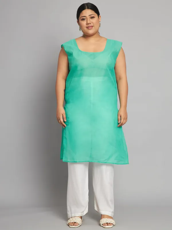 Forest_Green_Lucknow_Chikankari_Hand_Embroidered_Plus_Size_Long_Kurti_With_Matching_Inner_Georgette