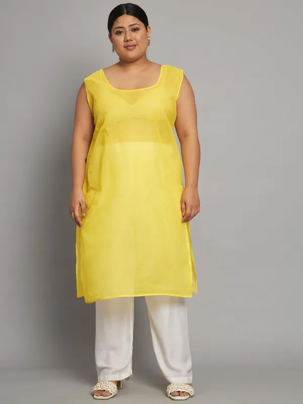 Sunshine_Yellow_Lucknow_Chikankari_Hand_Embroidered_Plus_Size_Long_Kurti_With_Matching_Inner_Georgette