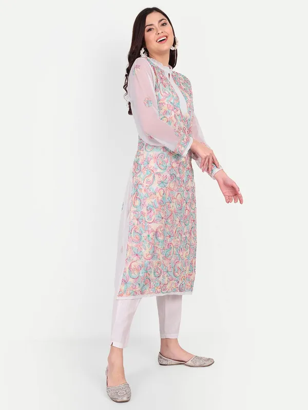 Pristine_White_Lucknow_Chikankari_Resham_Thread_Hand_Embroidered_Long_Kurta_Georgette