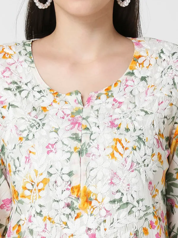 Yellow_Lucknow_Chikankari_Hand_Embroidered_Kurta_Mulmul_Cotton