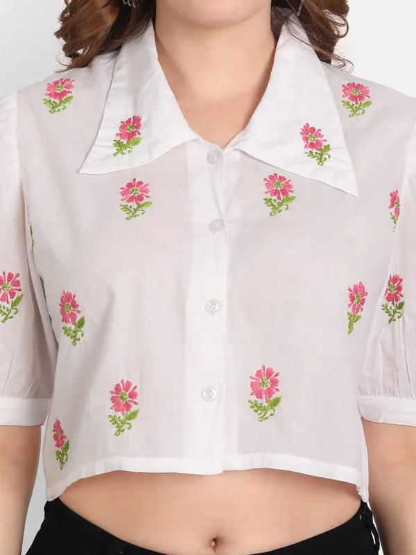 Pretty_Pink_Lucknow_Chikankari_Hand_Embroidered_Crop_Top_Cotton