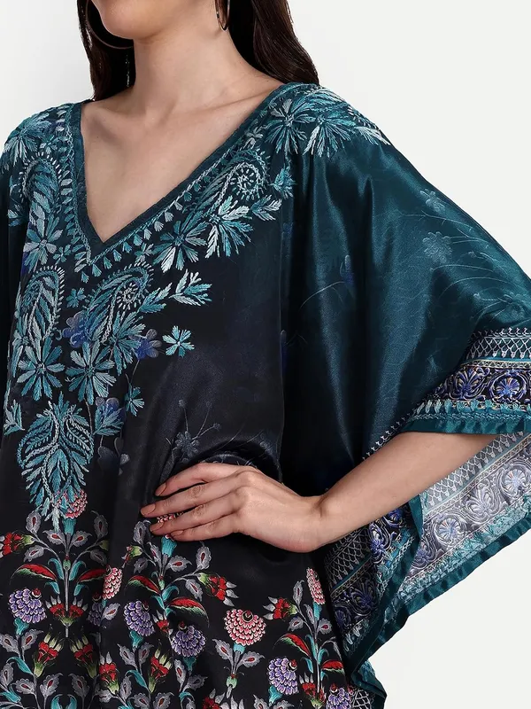Turquoise_Blue_Chikankari_Hand_Embroidered_Tops_Short_Kurti_Blouse_Poly_Silk