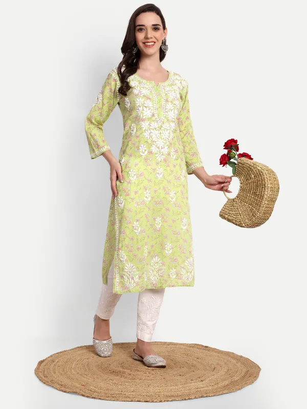 Indiankala4u_Lucknow_Chikankari_Hand_Embroidered_kurta___MulMul_Cotton