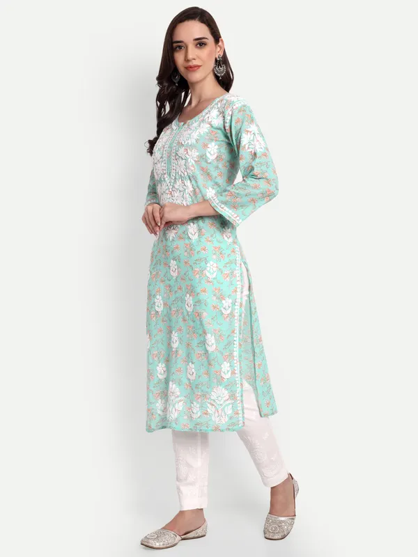 Indiankala4u_Lucknow_Chikankari_Hand_Embroidered_kurta___MulMul_Cotton