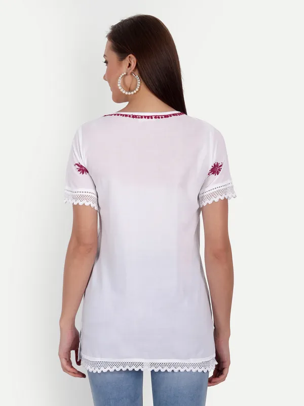 Maroon_Lucknow_Chikankari_Hand_Embroidered_Top_Blouse_Short_Kurtis