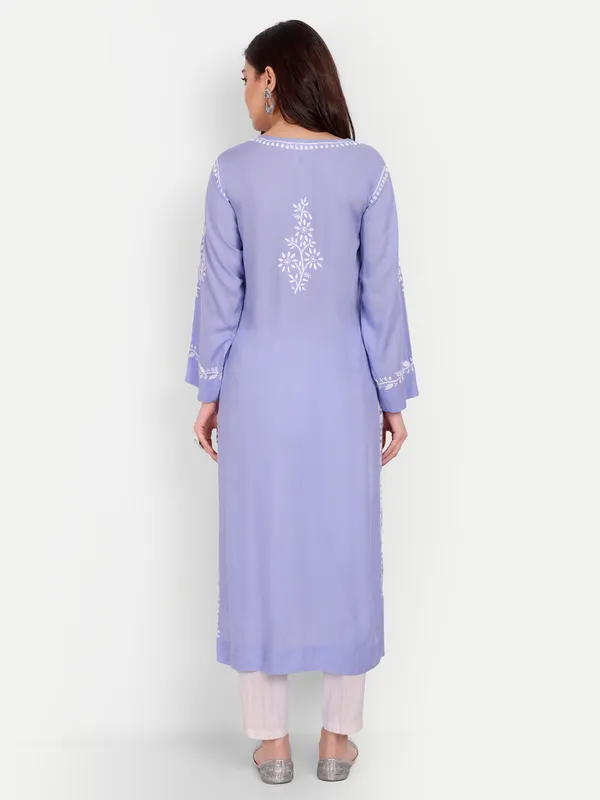 Lucknow_Chikankari_Hand_Embroidered_kurta_Women_Modal_Cotton