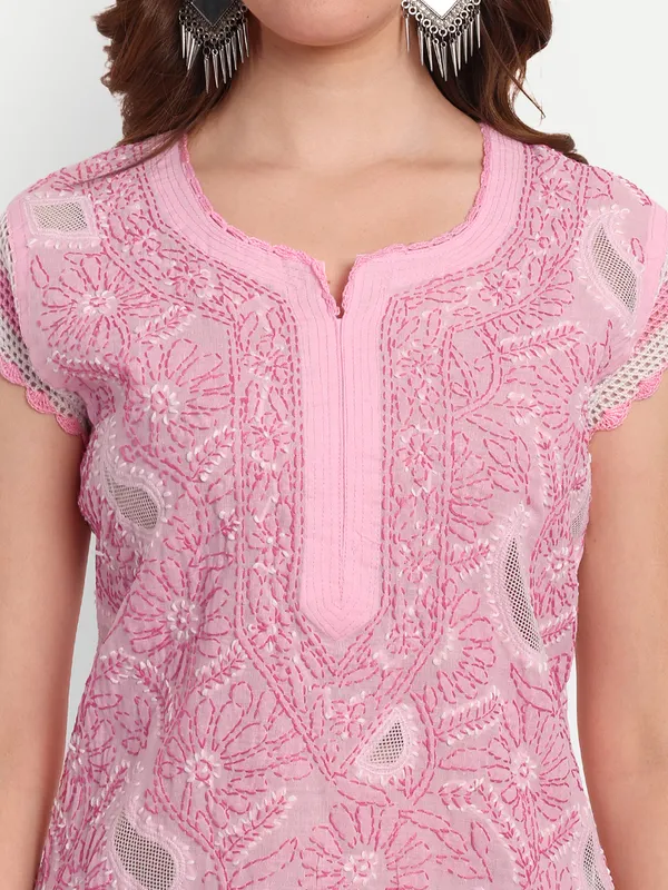 Pretty_Pink_Lucknow_Chikankari_Hand_Embroidered_Kurti_Cotton