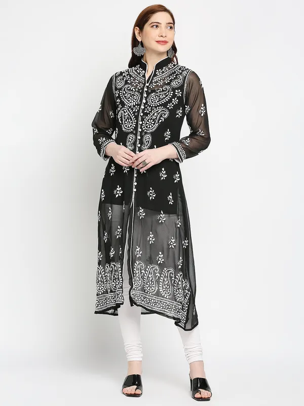 Charismatic_Black_Lucknow_Chikankari_Hand_Embroidered_Long_Kurti