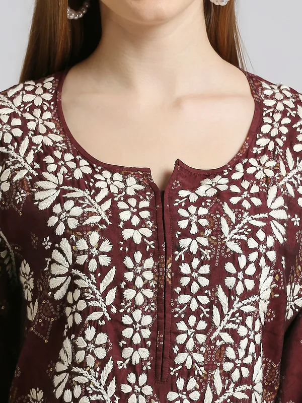 Chocolate_Lucknow_Chikankari_Hand_Embroidered_Kurta_Muslin