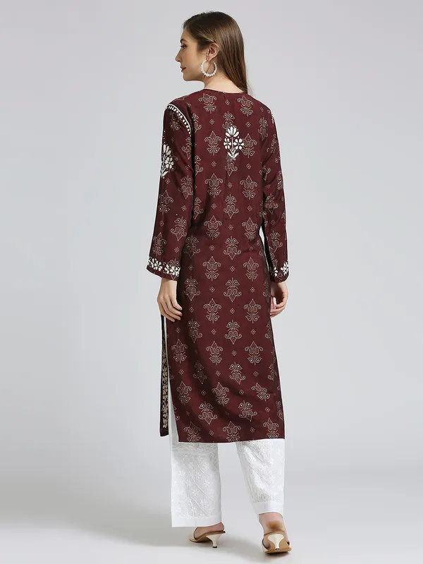 Chocolate_Lucknow_Chikankari_Hand_Embroidered_Kurta_Muslin