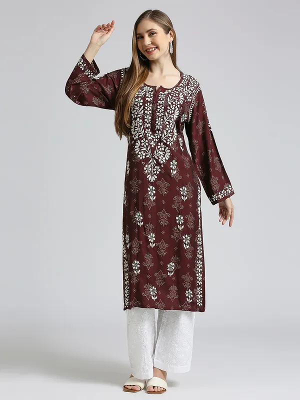Chocolate_Lucknow_Chikankari_Hand_Embroidered_Kurta_Muslin