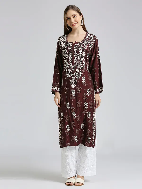 Chocolate_Lucknow_Chikankari_Hand_Embroidered_Kurta_Muslin