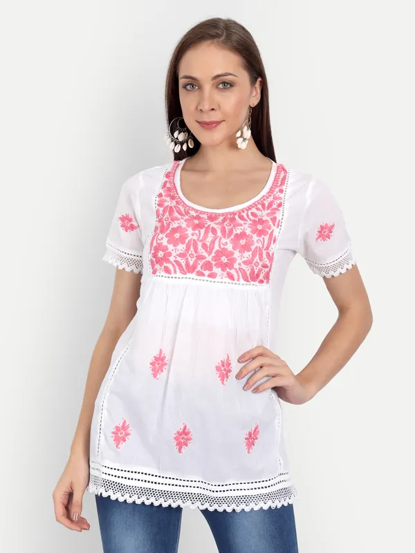 Pretty_Pink_Lucknow_Chikankari_Hand_Embroidered_Top_Blouse_Short_Kurtis