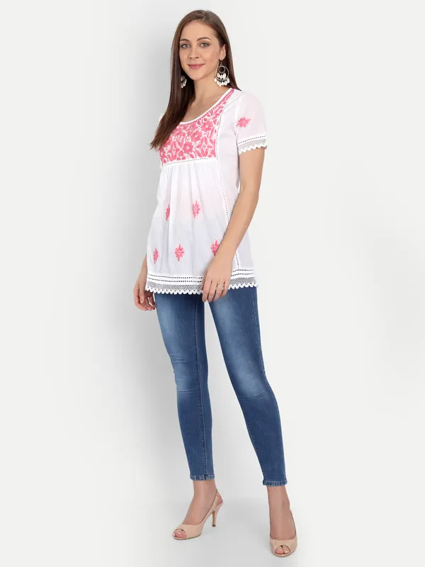Pretty_Pink_Lucknow_Chikankari_Hand_Embroidered_Top_Blouse_Short_Kurtis