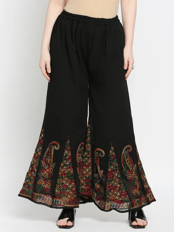 Charismatic_Black_Lucknow_Chikankari_Hand_Embroidered_Kurta_And_Palazzo_Sets_Georgette