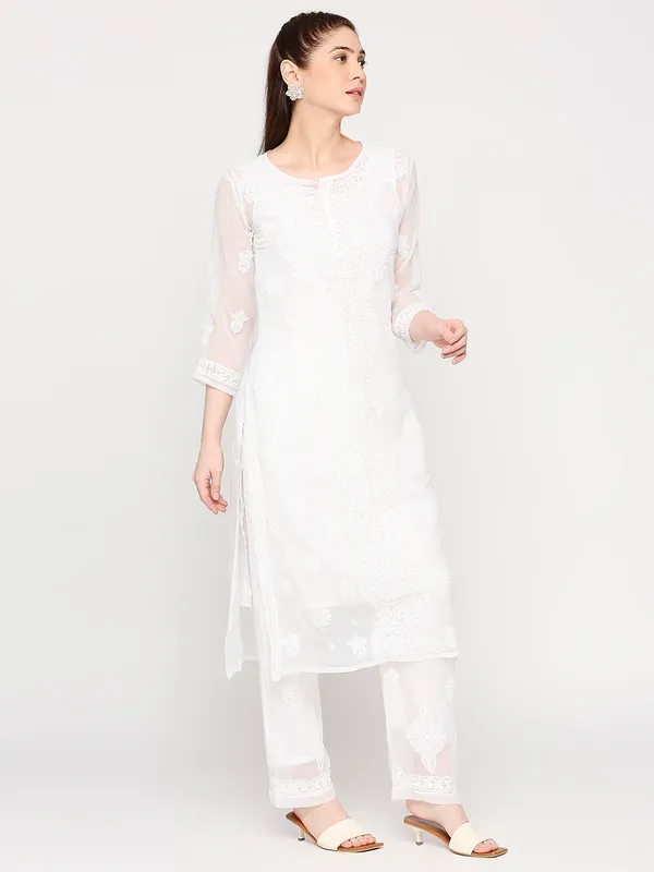 Pristine_White_Lucknowi_Chikankari_Hand_Embroidered_Long_Kurti_Palazzo_Set_With_Matching_Inner_Georgette