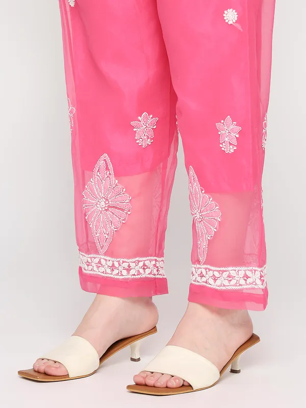 Fuchsia_Pink_Lucknowi_Chikankari_Hand_Embroidered_Long_Kurti_Palazzo_Set_With_Matching_Inner_Georgette