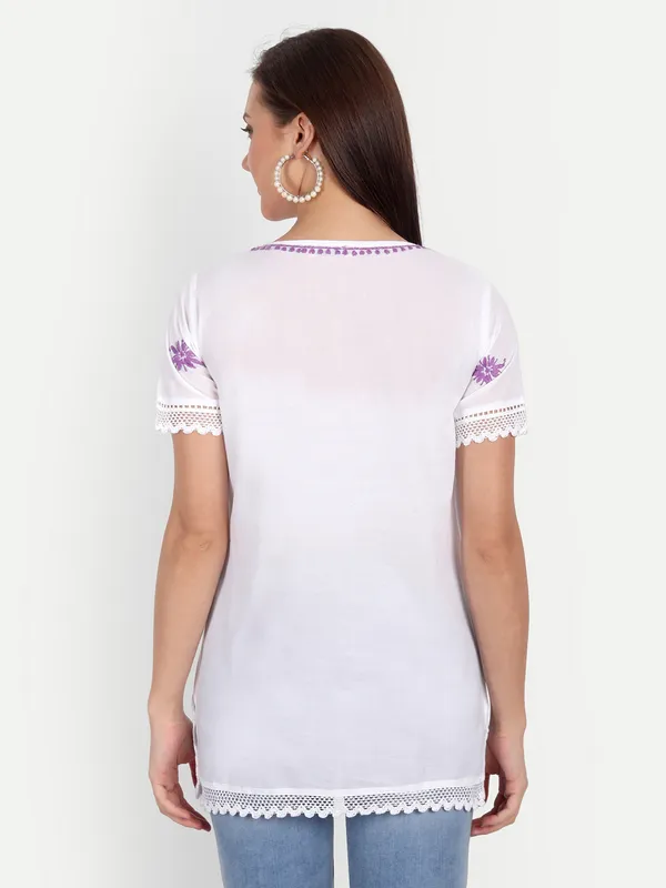 Lavender_Lucknow_Chikankari_Hand_Embroidered_Top_Blouse_Short_Kurtis