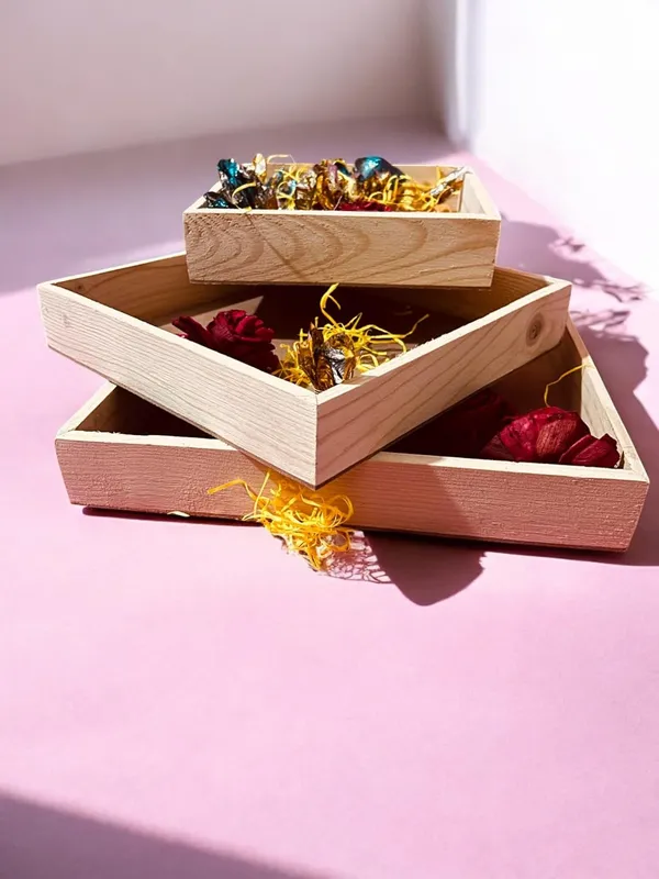 Pack_Of_3_Pine_Wood_Gift_Box_Gift_Hamper_Square_Pinewood_Trays,(Dimension__8',_10',_12')