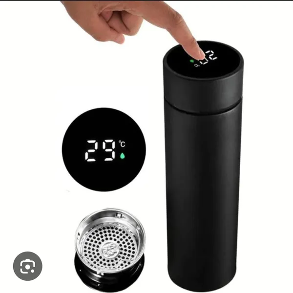 Sleek_Black_Personalised_Temperature_Hydration_Bottle_|_Customized