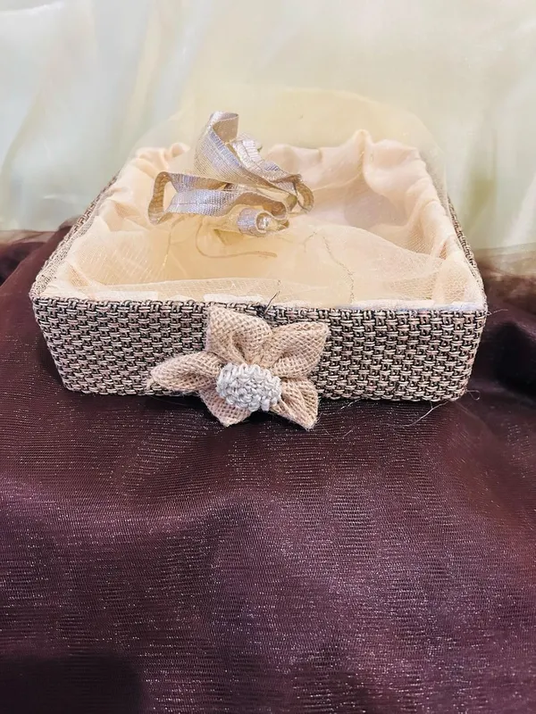 Jute_Mdf_Gift_Hamper_Basket_With_Flower_In_3_Different_Sizes_(8X8X2.25")