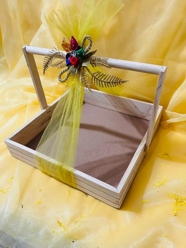 Pinewood_Gift_Packaging_Basket_With_Handle_(12X12X2.25")_30x30x6_CM
