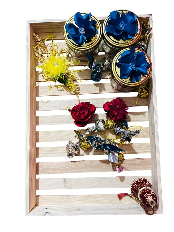 Pinewood_Big_Gift_Hamper_Tray_Basket_Gift_Box_Perfect_For_Gifting,_And_Home_D??or_Wedding/Event_Decoration_With_Net_For_Decoration_(Size-46X30.5X6_Cm)