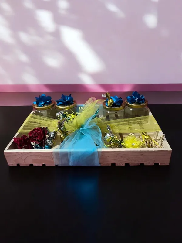Pinewood_Big_Gift_Hamper_Tray_Basket_Gift_Box_Perfect_For_Gifting,_And_Home_D??or_Wedding/Event_Decoration_With_Net_For_Decoration_(Size-46X30.5X6_Cm)
