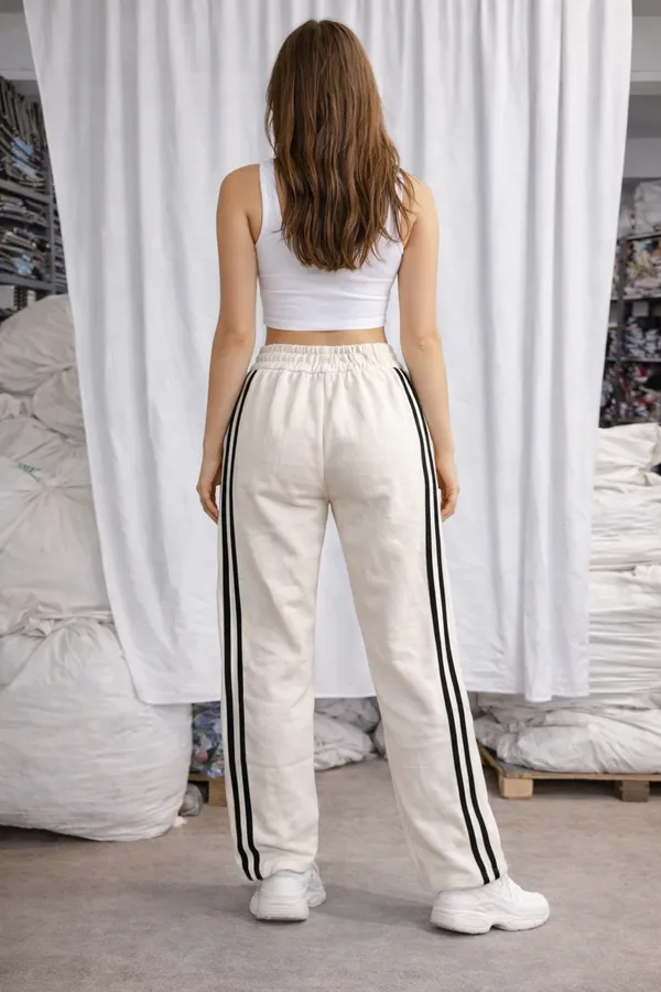 Stylish_track_pants_and_trouser_beige_colour_loose_fit_
