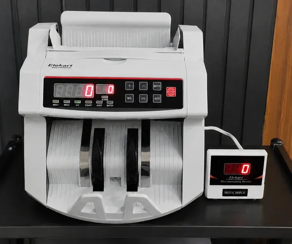 Elekart_Currency_Counting_Machine,_can_Count_INR_OR_USD,UV/MG_Counterfeit_Notes_Detection_for_INR_with_External_Display(1_Year_Manufacturer_Warranty)