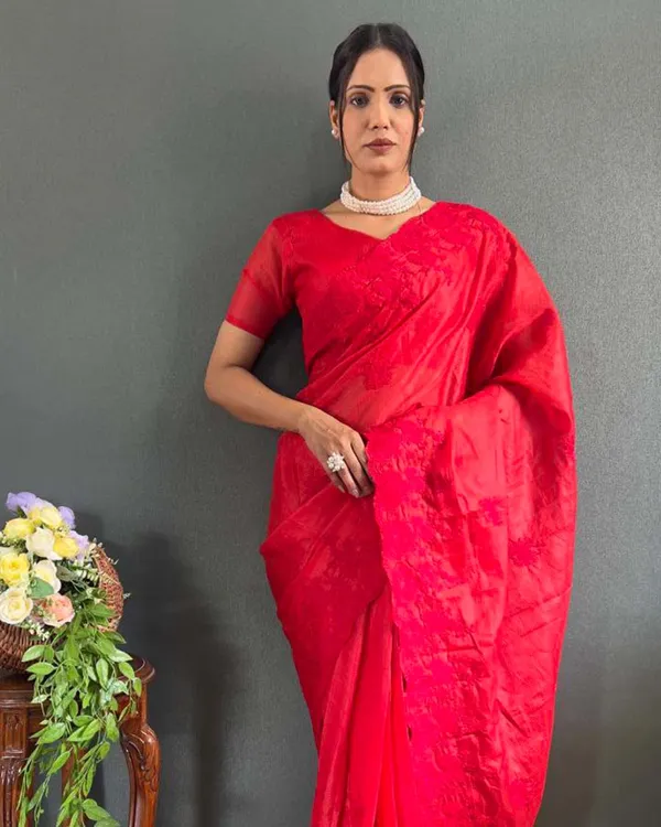 Red_Color_1_-_Minute_Ready_to_Wear_kota_doriya_Saree_with_Unstitch_Blouse_Piece