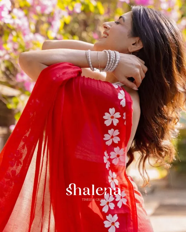 Red_Color_1_Minute_Ready_To_Wear_Mulmul_Cotton_Digital_Printed_Saree_With_Pocket