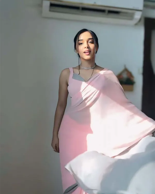 Pink_Color_1-Minute_Ready_to_Wear_Premium_Georgette_Saree_with_Blouse_Piece