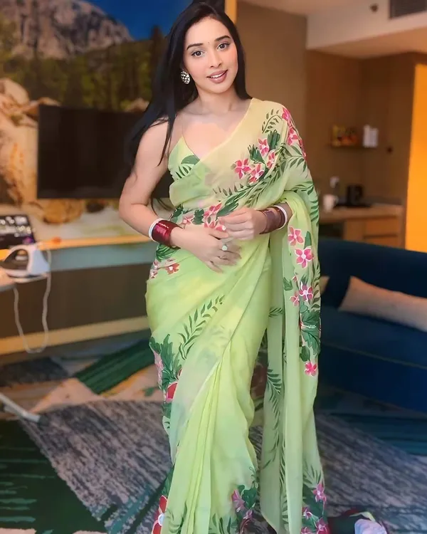 Light_Green_Color_1-Minute_Ready_To_Wear_Georgette_Saree_With_Blouse_Piece