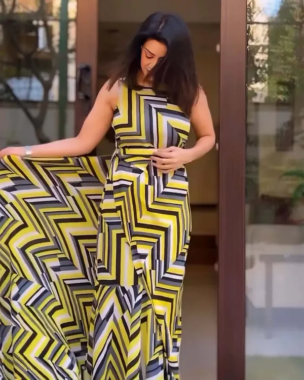 Yellow_Color_1-Minute_Ready_To_Wear_Georgette_Saree_With_Blouse_Piece