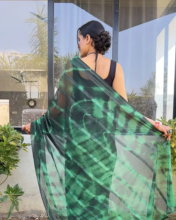Green_color_1-Minute_Ready_To_Wear_Naylon_Saree_With_Blouse_Piece