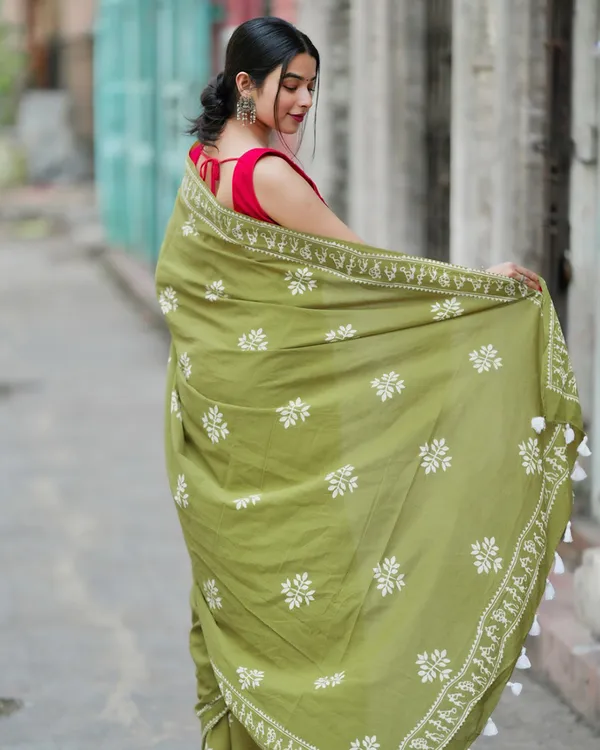 Green_Color_Mulmul_Cotton_1_-_Minute_Ready_to_Wear_Saree_with_Pocket_and__Blouse_Piece
