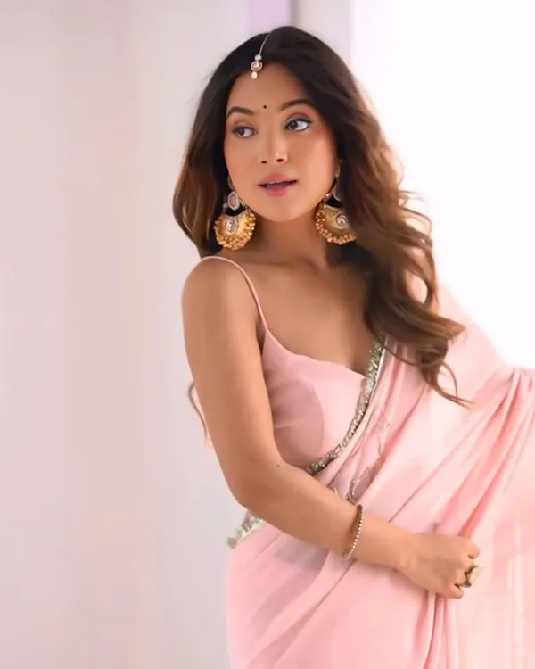 Light_Pink_Color_Georgette_1_-_Minute_Ready_to_Wear_Saree_with_Fully_Stitch_Blouse_(Free_Size)_Up_to_44