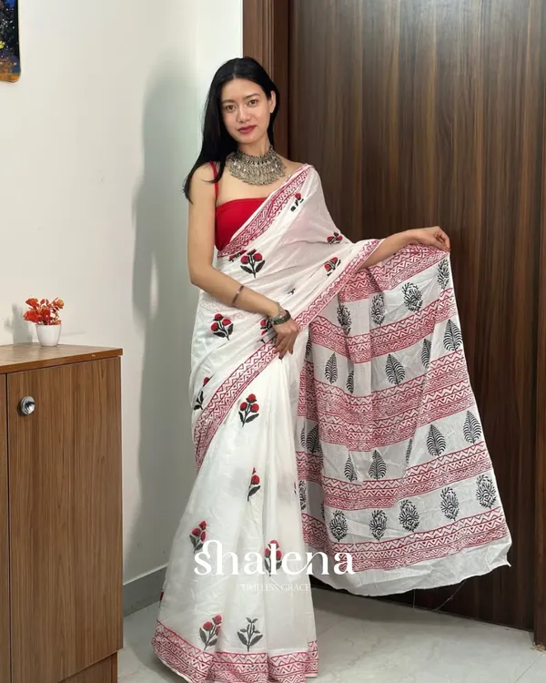 White_Color_1_Minute_Ready_To_Wear_Mulmul_Cotton_Digital_Printed_Saree_With_Pocket