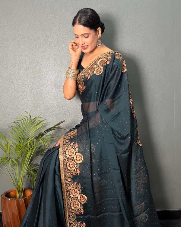 Lite_black_Color_1_-_Minute_Ready_to_Wear_Rangoli_silk_Saree_with_Unstitch_Blouse_Piece