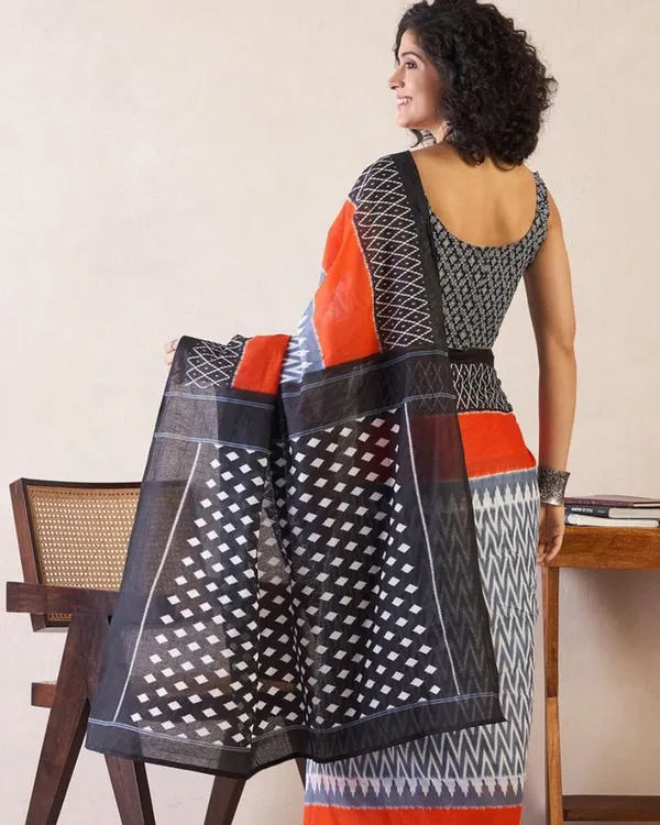 Black_Color_Mulmul_Cotton_1_-_Minute_Ready_to_Wear_Saree_with_Pocket_and_Blouse_Piece