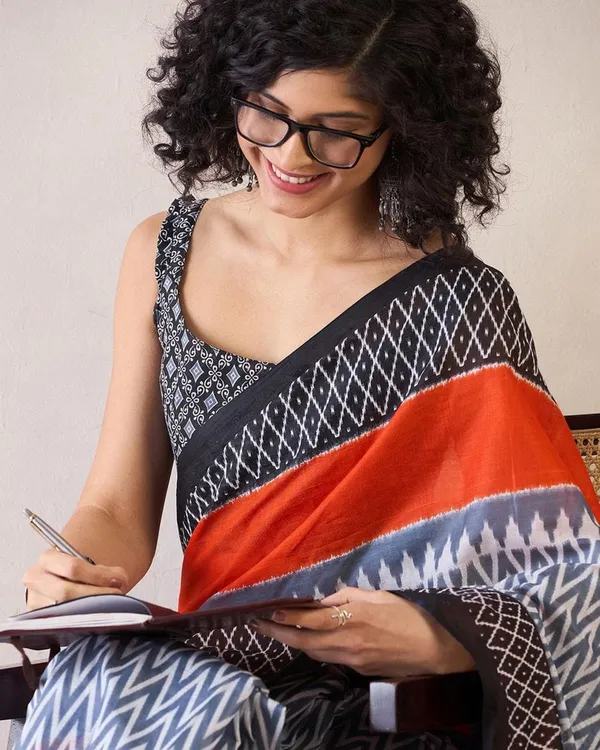 Black_Color_Mulmul_Cotton_1_-_Minute_Ready_to_Wear_Saree_with_Pocket_and_Blouse_Piece