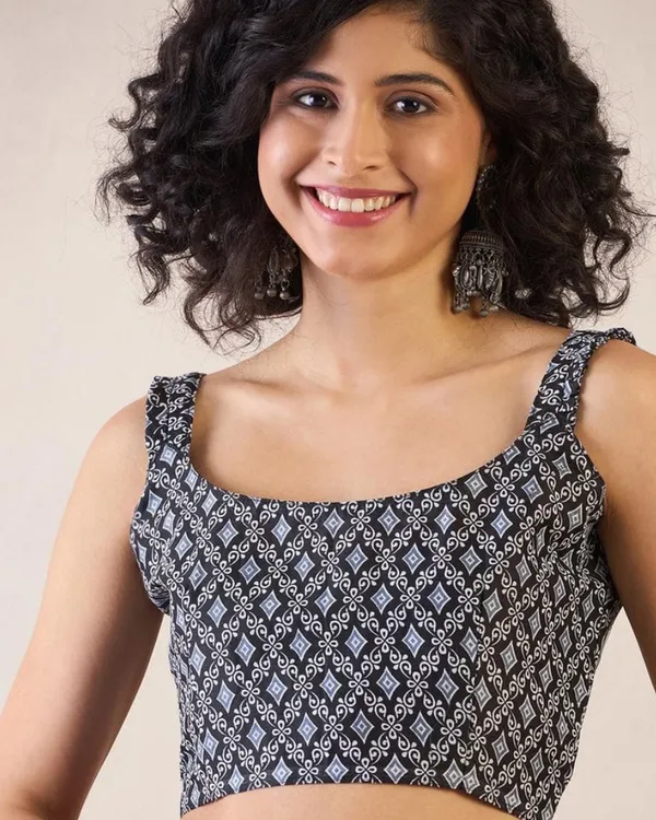 Black_Color_Mulmul_Cotton_1_-_Minute_Ready_to_Wear_Saree_with_Pocket_and_Blouse_Piece